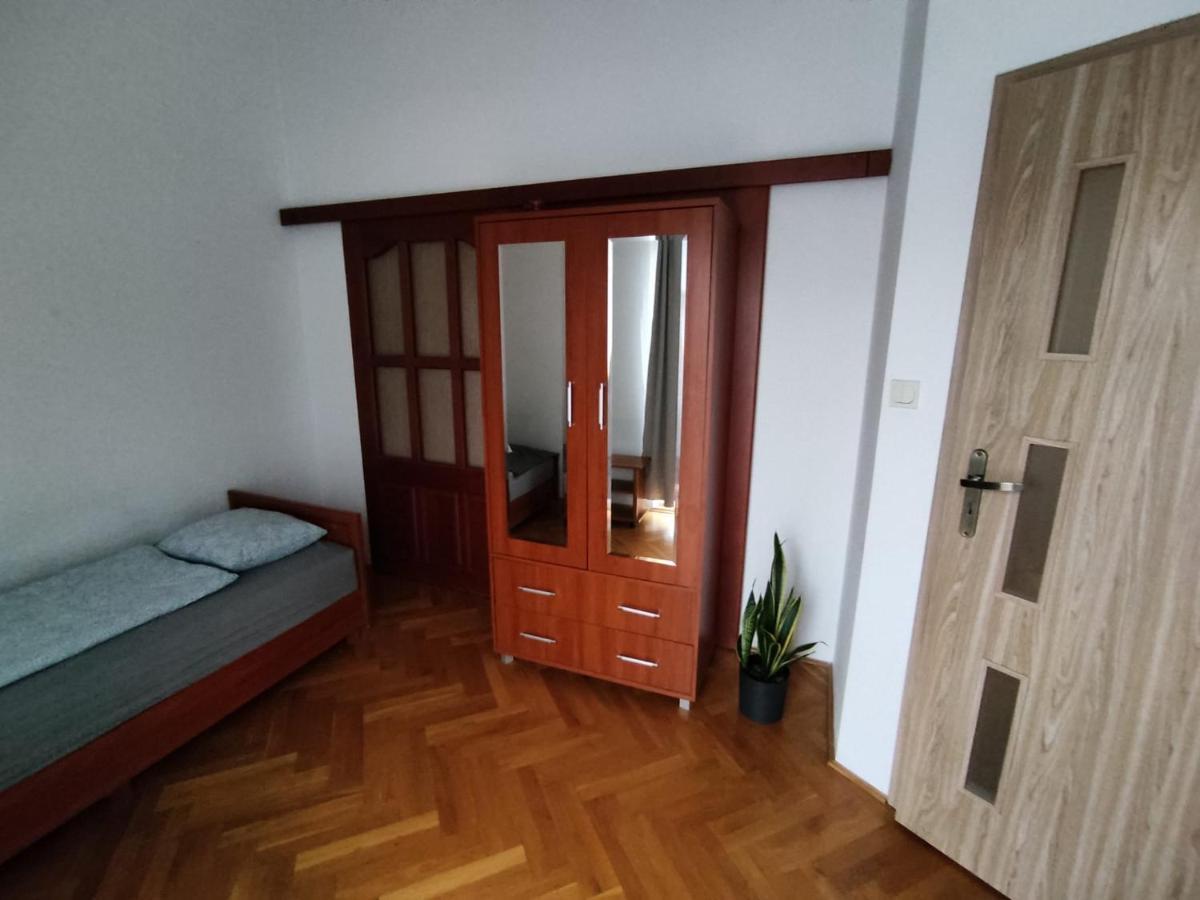Classic Apartament Metro Kabaty Варшава Екстер'єр фото