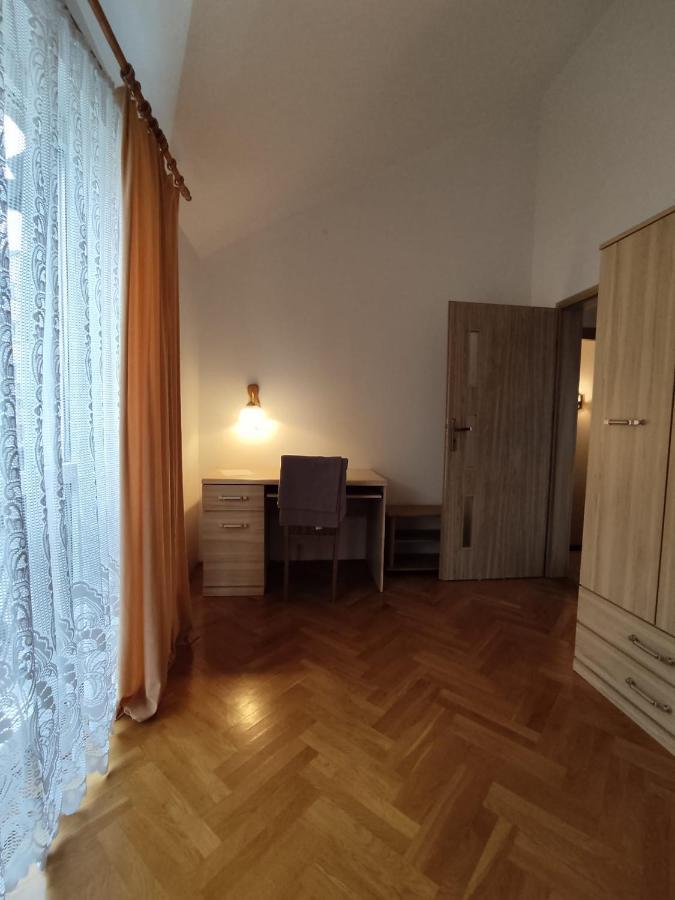 Classic Apartament Metro Kabaty Варшава Екстер'єр фото