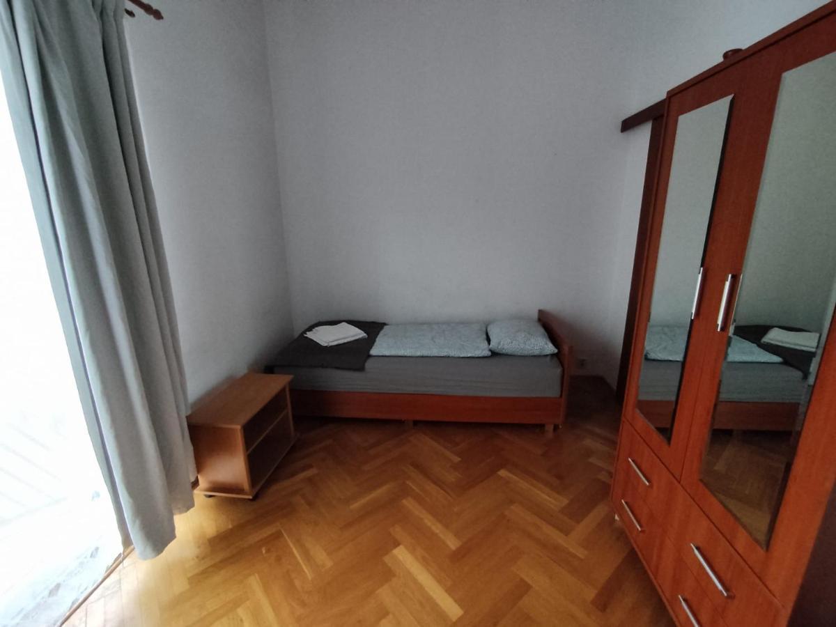 Classic Apartament Metro Kabaty Варшава Екстер'єр фото