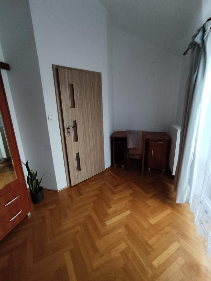 Classic Apartament Metro Kabaty Варшава Екстер'єр фото